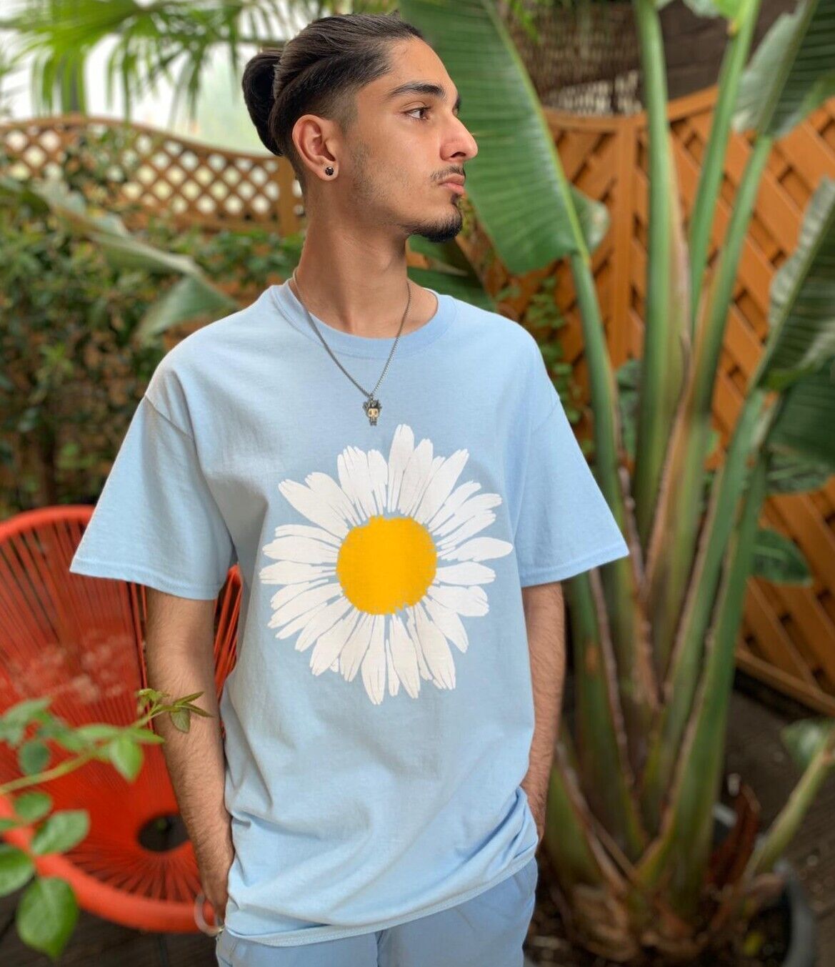 Unisex Daisy Print Sky Blue Graphic Print t-Shirt