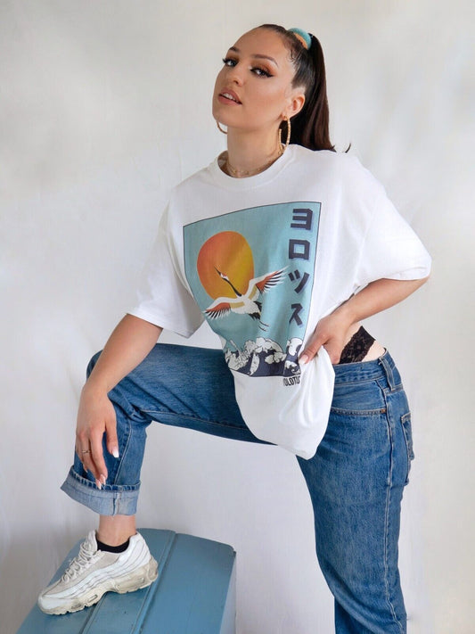 Unisex Japanese Crane Sunrise Graphic T-Shirt in White